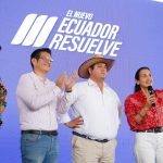 Daniel Noboa entregó dinero para obras y vida jurídica a juntas de riego en Manabí