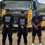 Dos guardias de seguridad y el operador de una grúa de puertos son parte de los detenidos por la Policía Nacional.