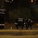 Durante un frustrado intento de secuestro, un policía abatió a dos presuntos delincuentes en Santo Domingo de los Tsáchilas.