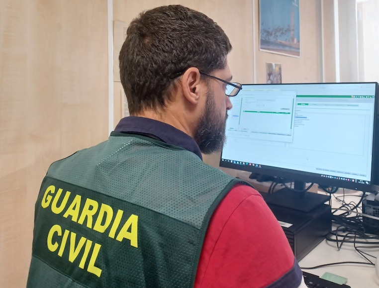 Ecuatoriana es detenida en España por estafa y sería de una banda, dice la Guardia Civil