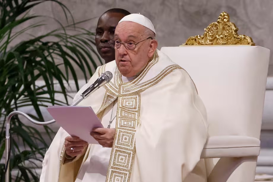El Papa Francisco pide a la Iglesia acoger a parejas que conviven antes del matrimonio y divorciados