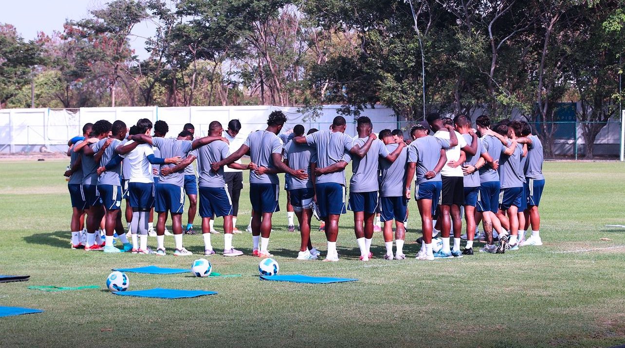 Jugadores de Emelec no entrenaron otra vez por falta de pago