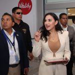 La vicepresidenta de la República, Verónica Abad llegó a Ecuador y su primera impresión fue Estoy feliz de volver a mi tierra.