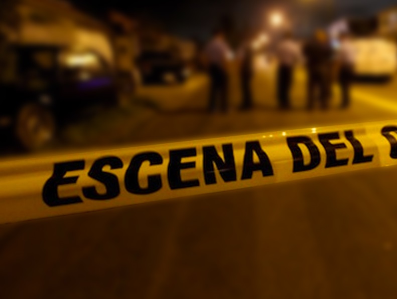 Luego de más de ocho horas que se reportara la muerte de tres personas dentro de un motel; se confirmó sus identificaciones. - copia