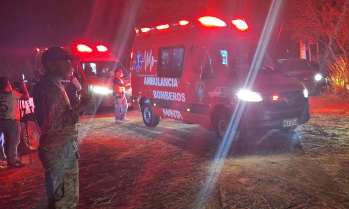 Militares resultaron heridos al accidentarse una tanqueta en Montecristi