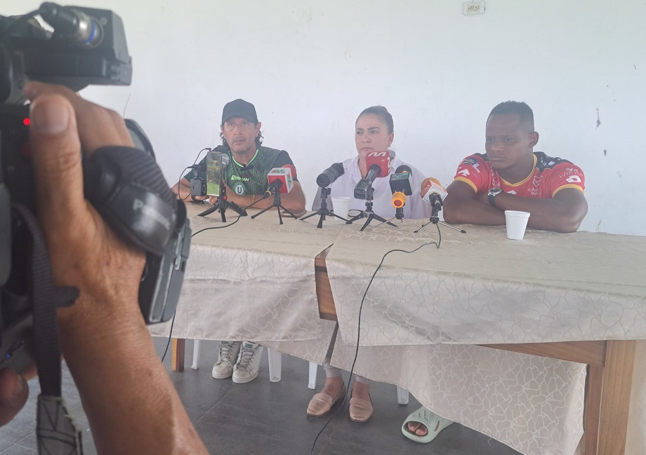 Mónica Zamora, presidenta de Liga de Portoviejo, se refirió al robo de 30 mil dólares que sufrió el equipo y de otras situaciones.