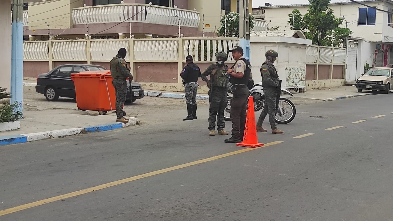 Un nuevo ataque armado se registró la mañana de este martes 19 de noviembre del 2024 en Manta, provincia de Manabí.