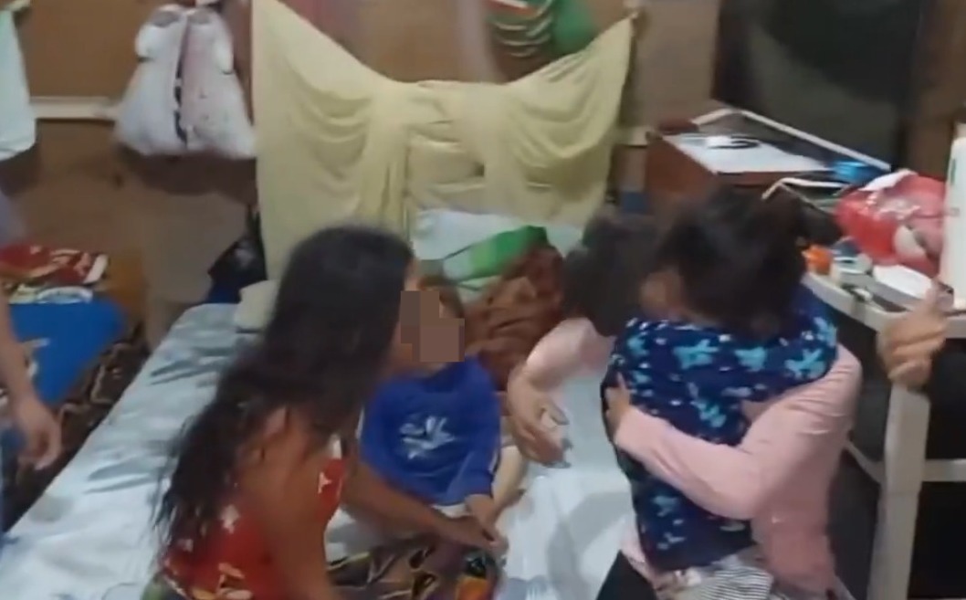 Un niño reportado como desaparecido estaba dormido en su casa