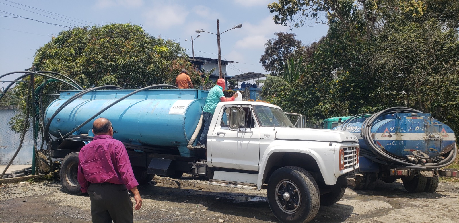 Jipijapa: tanqueros violan el precio oficial del agua potable