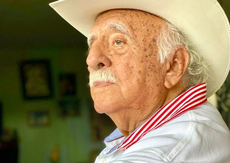 Jorge Hipólito Tapia Pinoargote, el popular Jotapi, falleció ayer a la edad de 83 años, dejando un legado de servicio social.