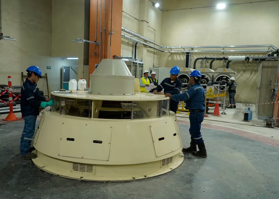 La segunda turbina, de la central hidroeléctrica Alluriquín, ya aporta 136 megavatios (MW) al sistema interconectado nacional.