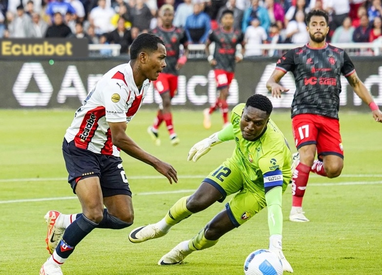 Liga de Quito y El Nacional, equipo capitalinos, se volverán a enfrentar y disputarán la final de la Supercopa de Ecuador.
