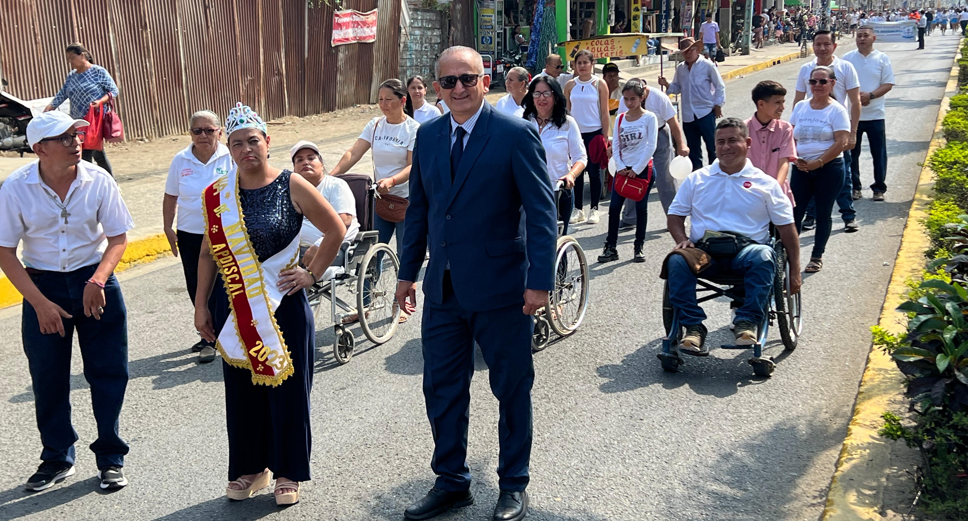 Parroquia Abdón Calderón de Portoviejo celebra 117 años con un desfile