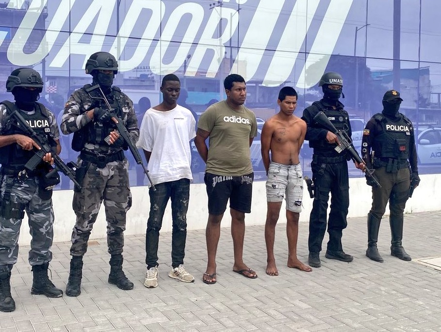 Tres detenidos por el secuestro del futbolista Pedro Pablo Perlaza y uno de sus amigos, dejó un operativo policial en Esmeraldas.