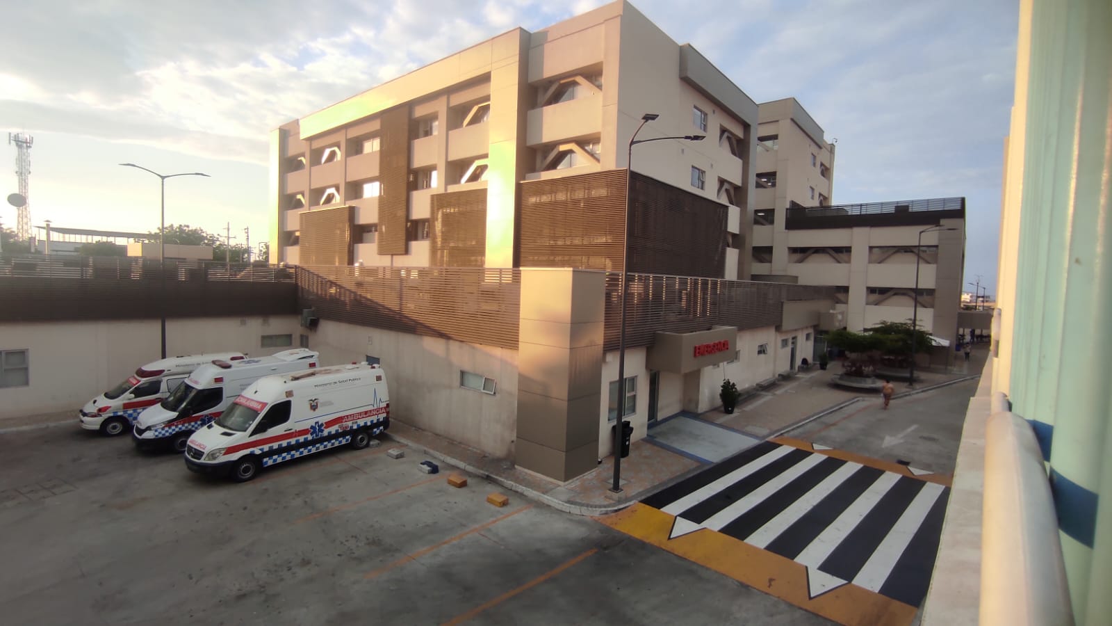 Un ataque armado registrado en el barrio Las Cumbres, de Manta, dejó una víctima colateral. Se trata de una niña de once años.