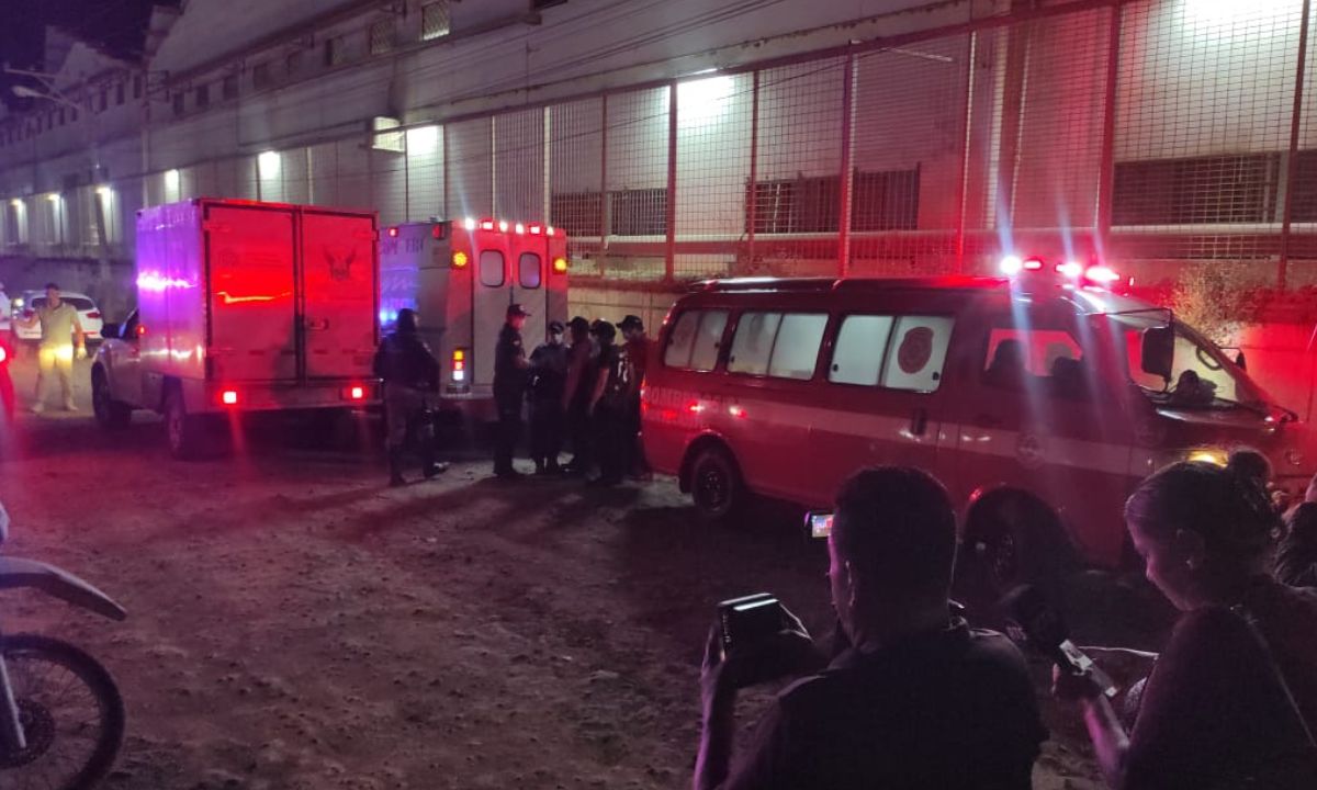Un muerto y tres heridos deja persecución policial en Manabí