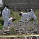 Tres miembros de una familia estaban enterrados en una fosa, en México