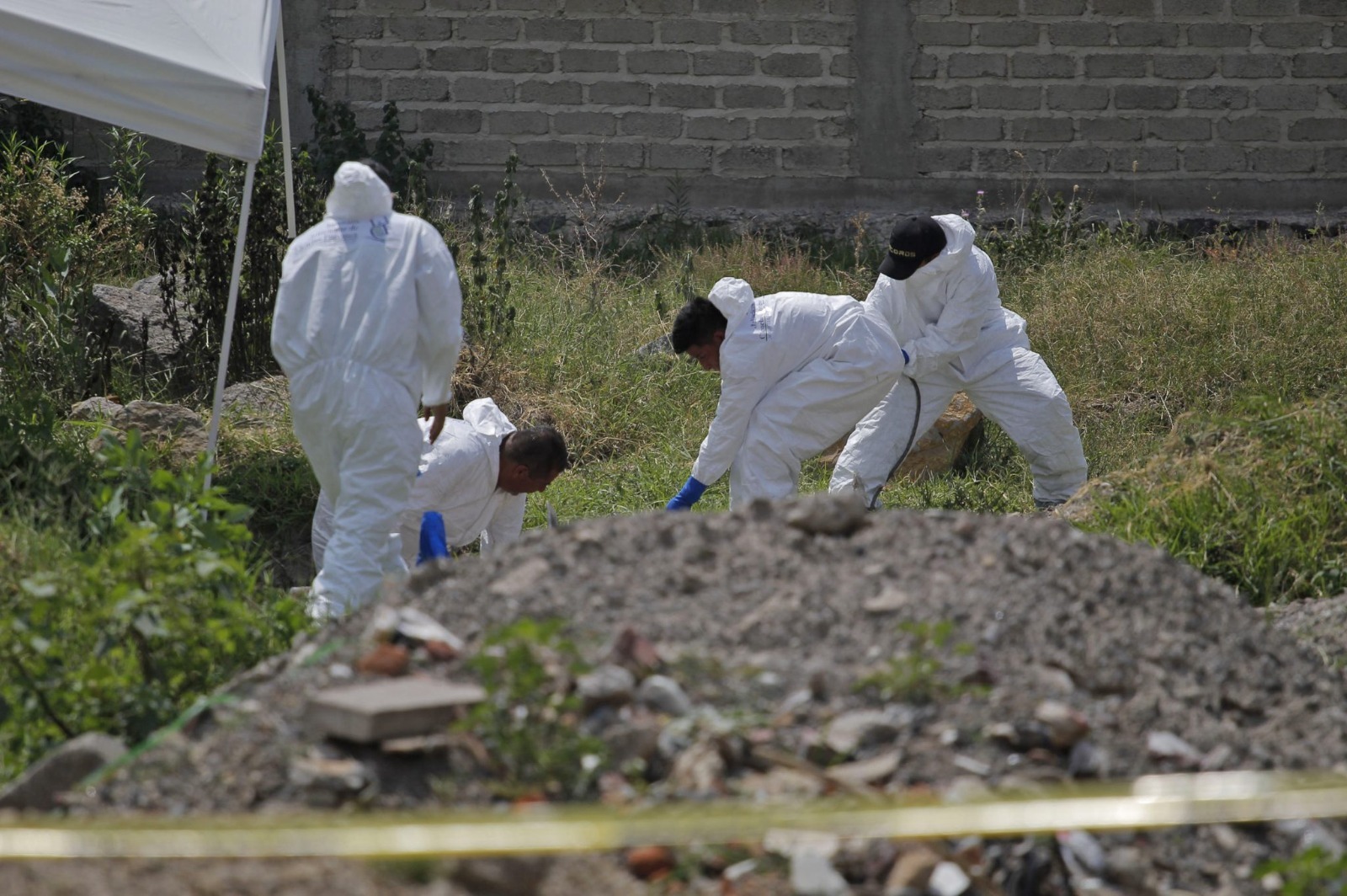 Tres miembros de una familia estaban enterrados en una fosa, en México