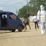 Chofer de una buseta fue asesinado en Montecristi, Manabí.