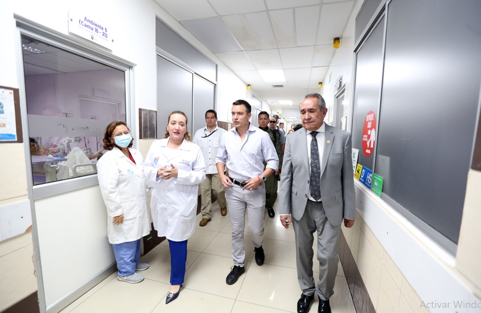 Daniel Noboa inaugura moderna Unidad de Terapia Intensiva Materna en Guayaquil
