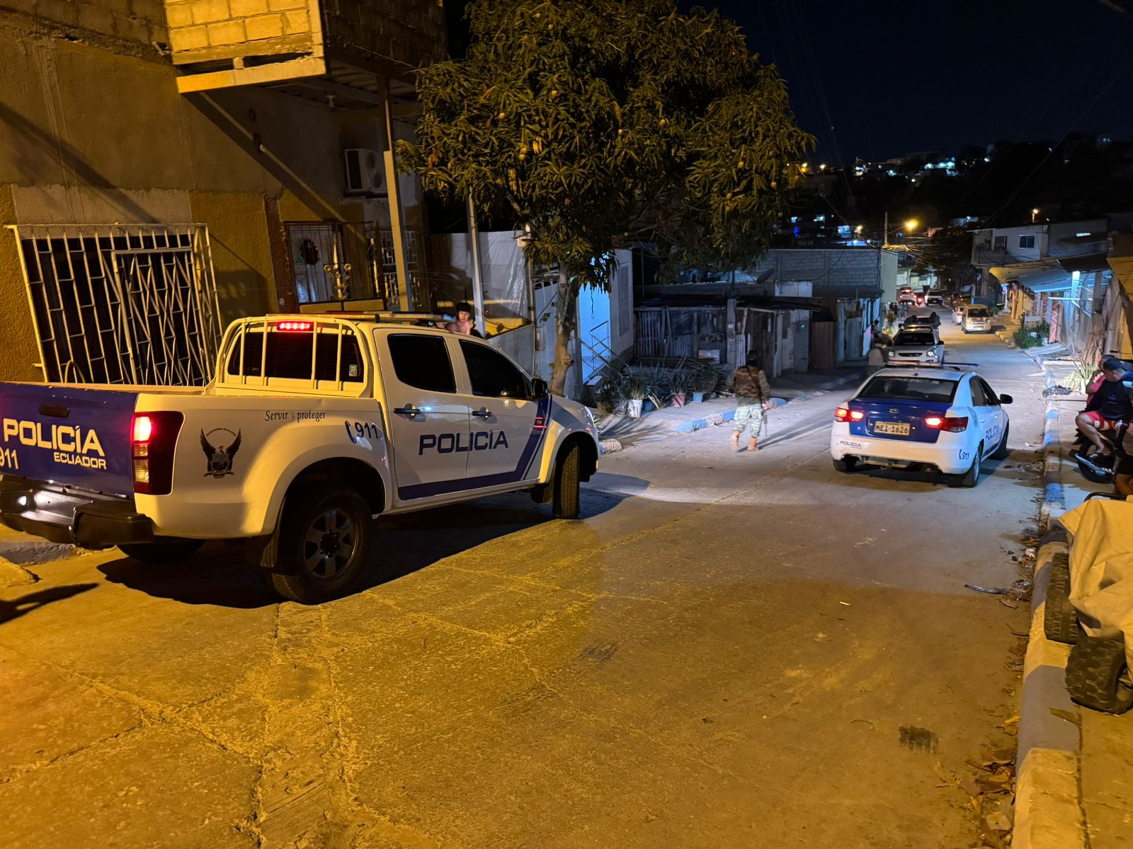 En el barrio Abdón Calderón, de Manta, sicarios ingresaron a una vivienda y dispararon en reiteradas ocasiones contra un hombre.