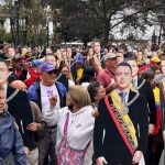 En medio de un fuerte operativo policial y militar, el Presidente Daniel Noboa se dirigió a miles de ciudadanos en Quito.