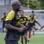 Felipe Caicedo, delantero ecuatoriano, ya trabaja en Barcelona SC bajo la dirección técnica de Segundo Alejandro Castillo. - copia