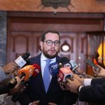 Alejandro Muñoz, secretario de la Asamblea, es denunciado por Daniel Noboa