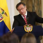 Gustavo Petro, presidente de Colombia no autorizó el aterrizaje de dos aviones provenientes desde Estados Unidos.