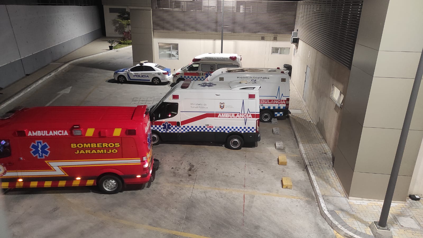 Herido de bala resultó un hombre cuando se aprestaba a llegar a la fiesta de cumpleaños de un amigo, en Manta.