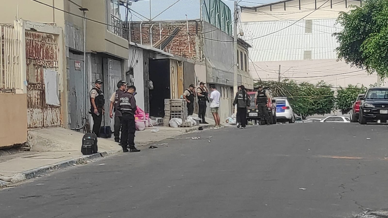 Hombre herido de varios disparos en Manta