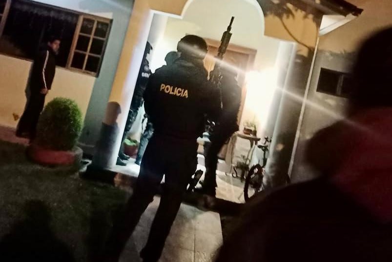 La desarticulación de una presunta red de corrupción en el Ministerio de Finanzas de Ecuador, motivó a una serie  de allanamientos.
