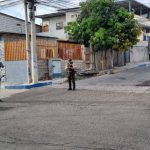 Mujer atacada por sicarios en el barrio Ursa, de Manta, murió.