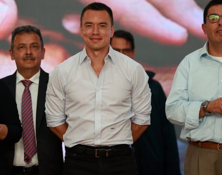 Por segunda vez, y a semana seguida, el Presidente Daniel Noboa encargó la Presidencia de la República a Cynthia Gellibert.