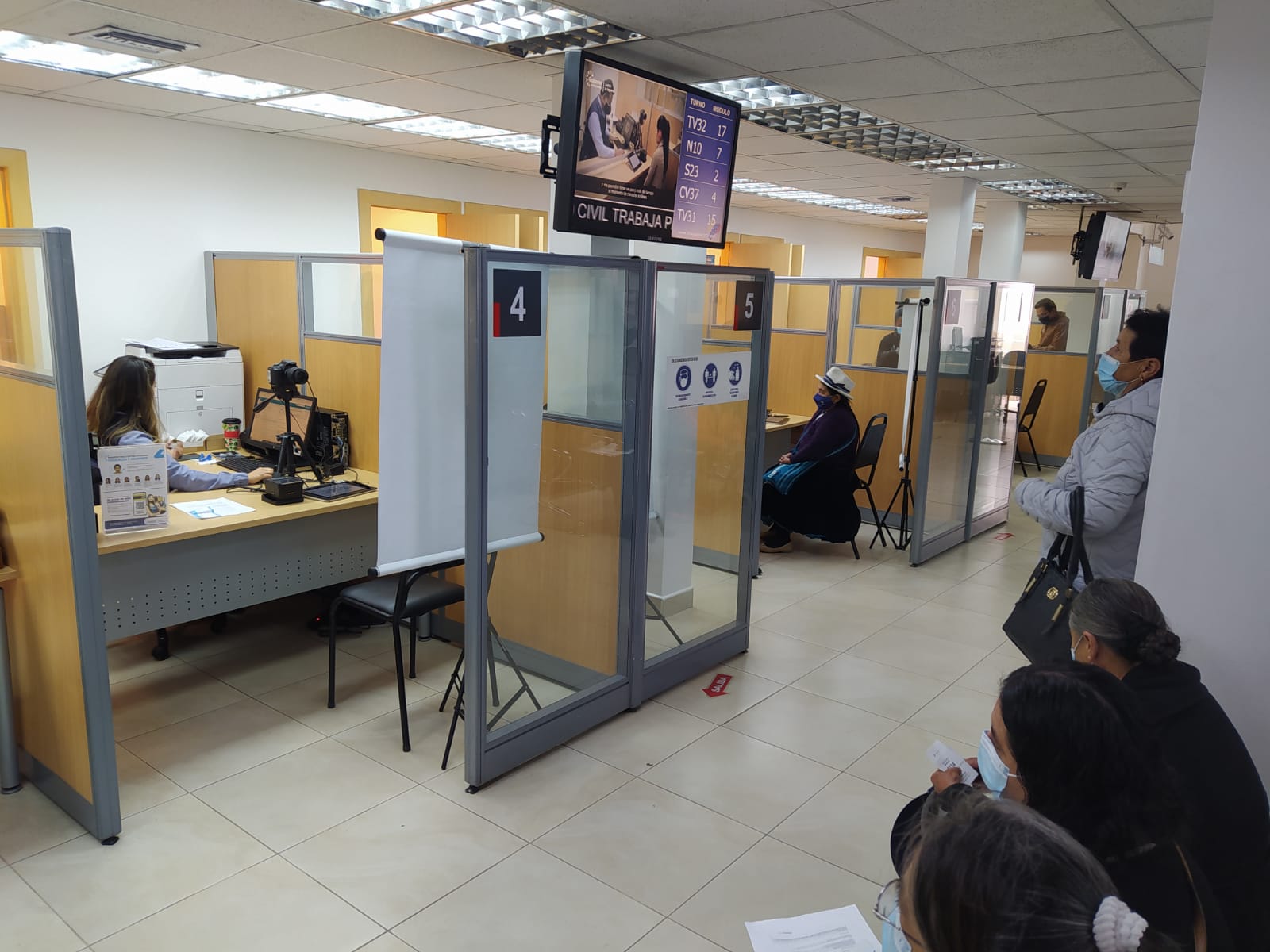 Registro Civil implementa jornadas extraordinarias de cedulación por las Elecciones 2025