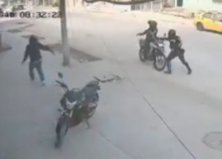 Un supuesto extorsionador cayó abatido por agentes del Grupo de Operaciones Motorizadas (GOM), de la Policía Nacional.