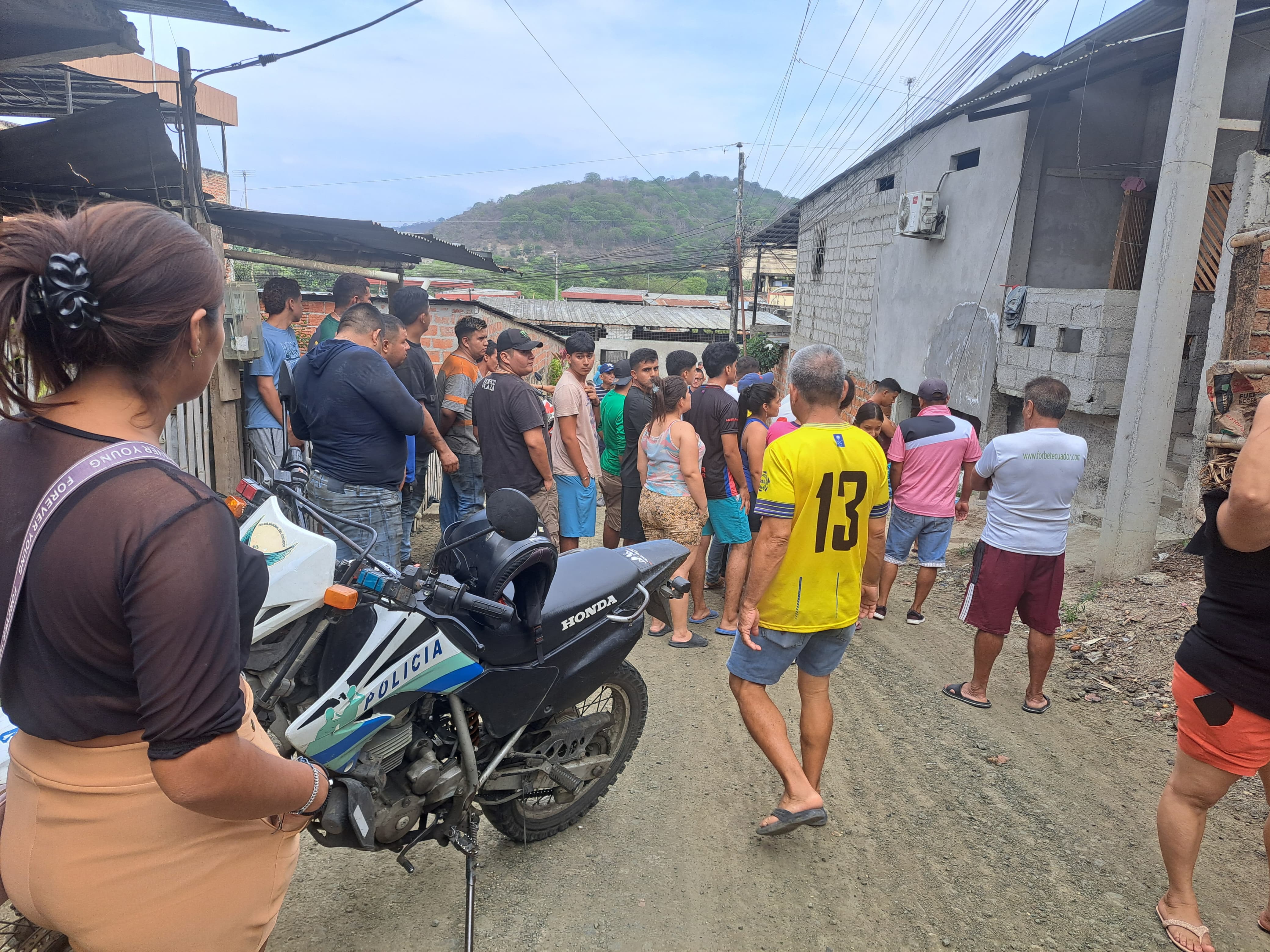 Un hombre asesinado y una mujer herida deja un atentado en Portoviejo