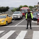 Así se encuentra el tráfico a esta en la capital de Manabí.