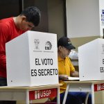 El CNE rechaza "deslegitimación" de resultados electorales y destaca la transparencia del proceso.