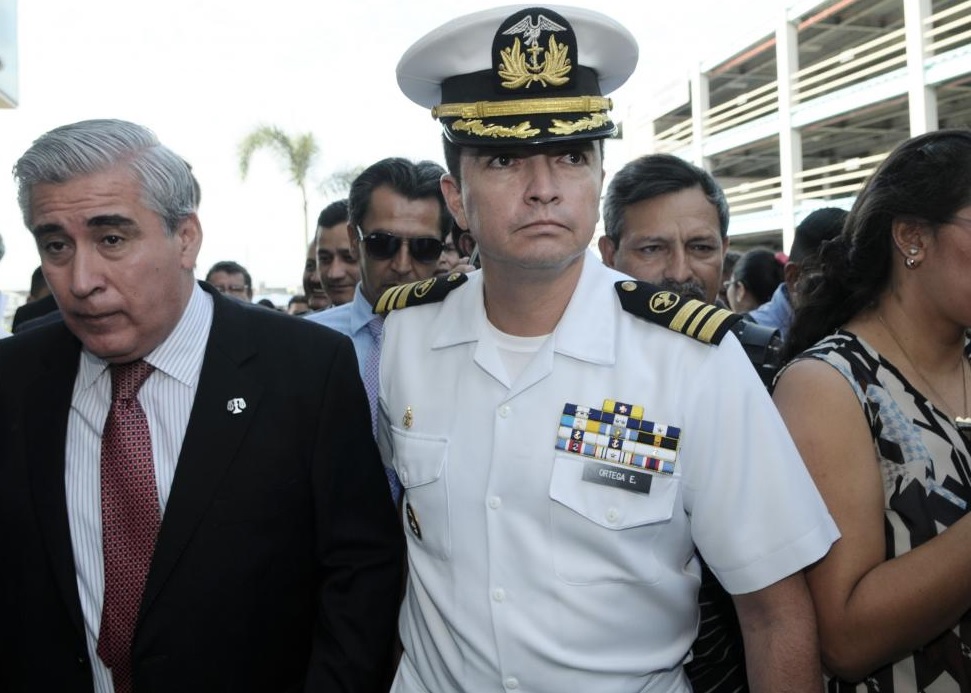 Al capitán Edwin Ortega lo separaron de la Marina, en 2016, tras responder un correo electrónico al expresidente Rafael Correa.