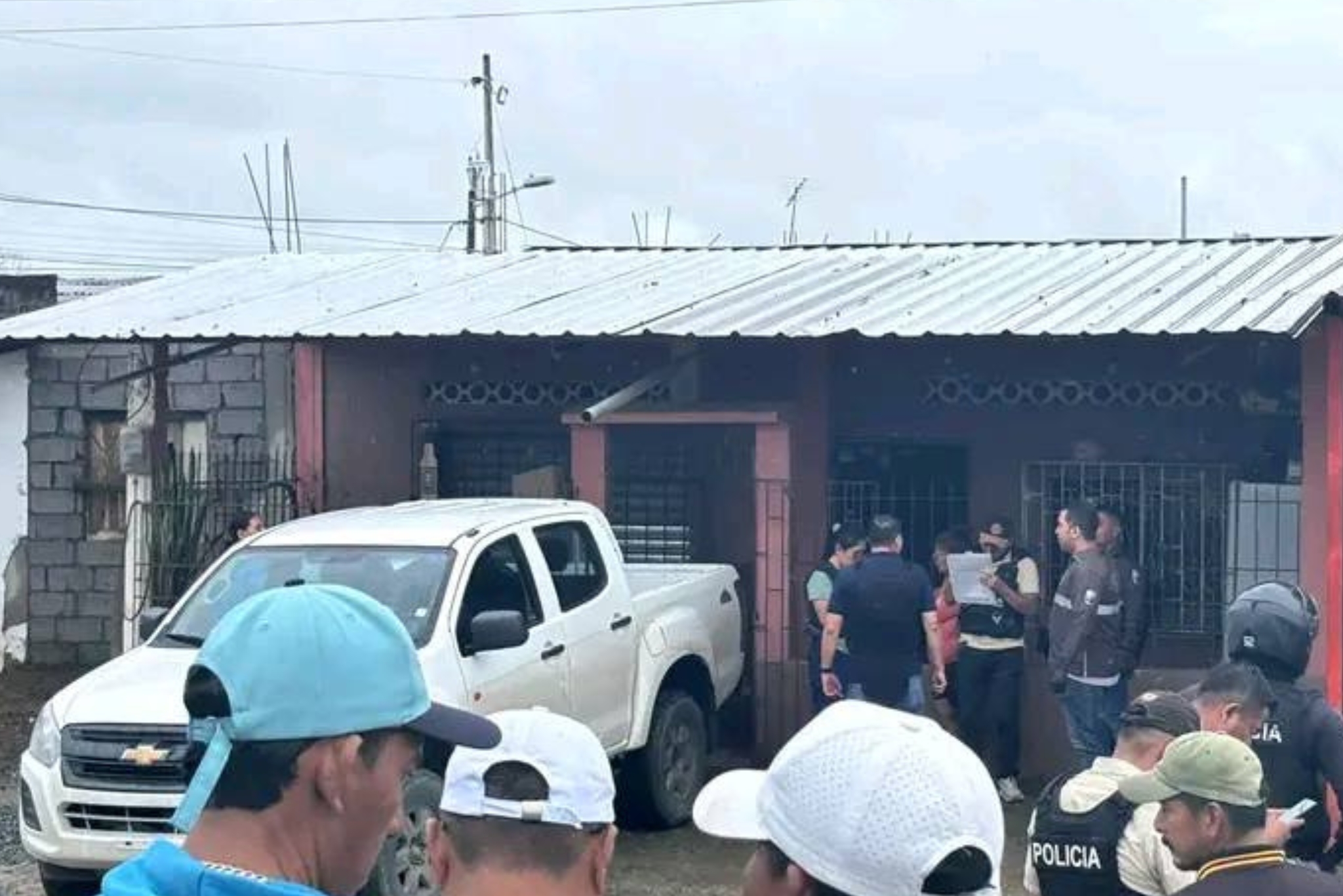 Crónica. Una madre y su hija fueron asesinadas a puñaladas en Lomas de Sargentillo, Guayas.
