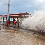 Durante el feriado de Carnaval, Ecuador enfrentará mar agitado en su costa, acompañado de lluvias y olas de hasta dos metros, informó e lInocar.