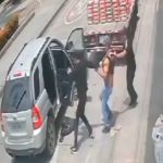Durante la operación de rescate de este empresario guayaquileño se detuvo a un ciudadano y además se decomisaron dos teléfonos celulares.