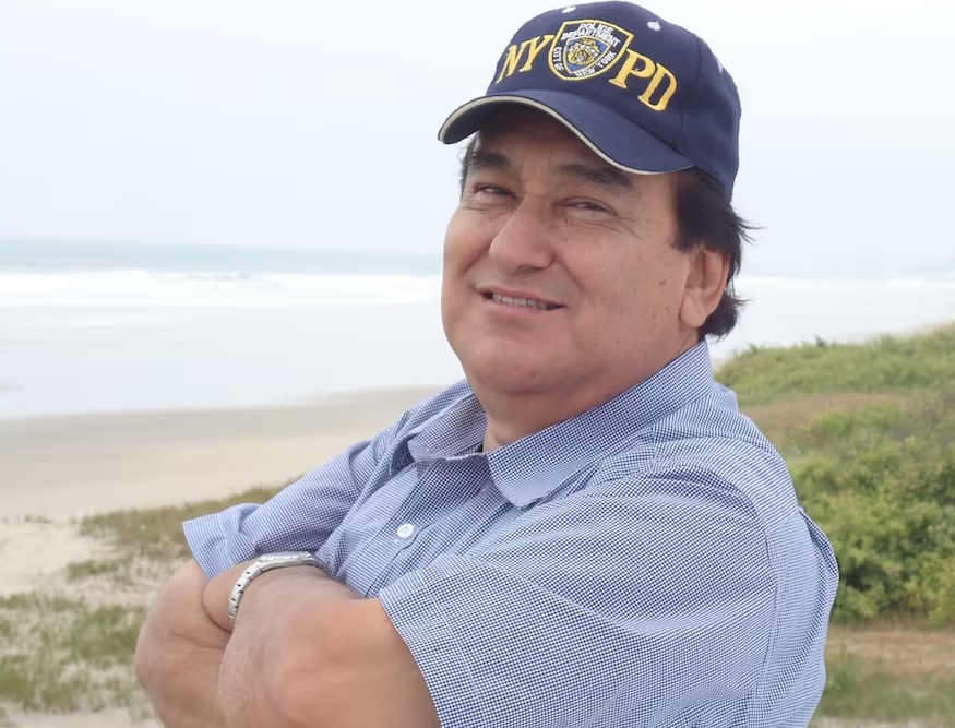 Ecuador y el mundo de la música sufrieron la pérdida del cantante 'Darwin'. Edwin Regalado Núñez, falleció a los 72 años.