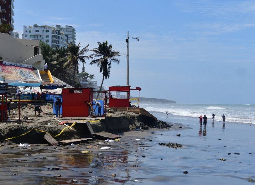 El nivel agitado que presentará el mar indica que la amenaza es alta por la presencia fuertes oleajes con gran tamaño y energía.