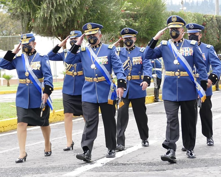 El reciente ministro del Interior, John Reimberg, exigió la renuncia de once generales de la Policía Nacional El reciente ministro del Interior, John Reimberg, exigió la renuncia de once generales de la Policía Nacional del Ecuador.del Ecuador.