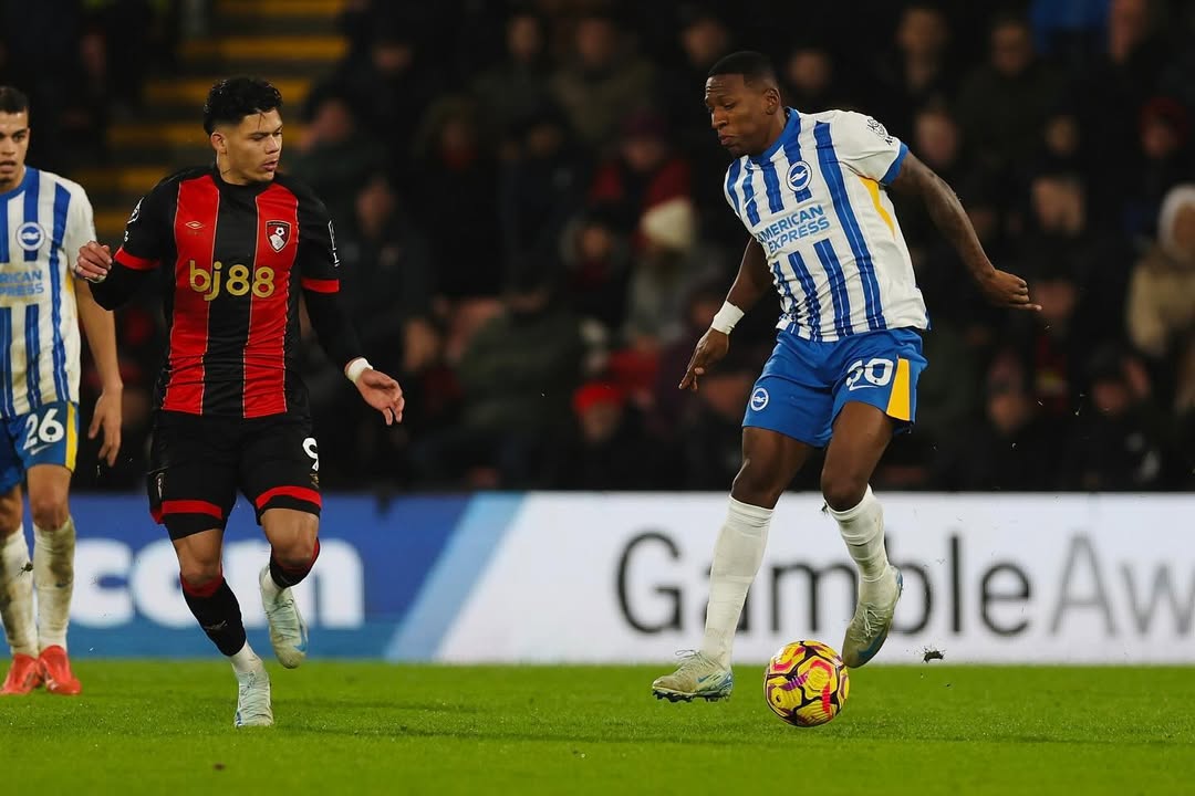 Pervis Estupiñán brilla en la victoria de Brighton ante Bournemouth