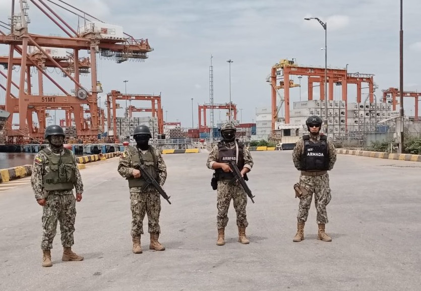 La decisión de militarizar los puertos de Ecuador y reforzar las fronteras la dio al bloque de seguridad este lunes 3 de febrero.