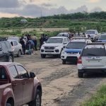 La persecución policial terminó en un sector alejado de Manta, donde habían varias covachas de madera y latones.