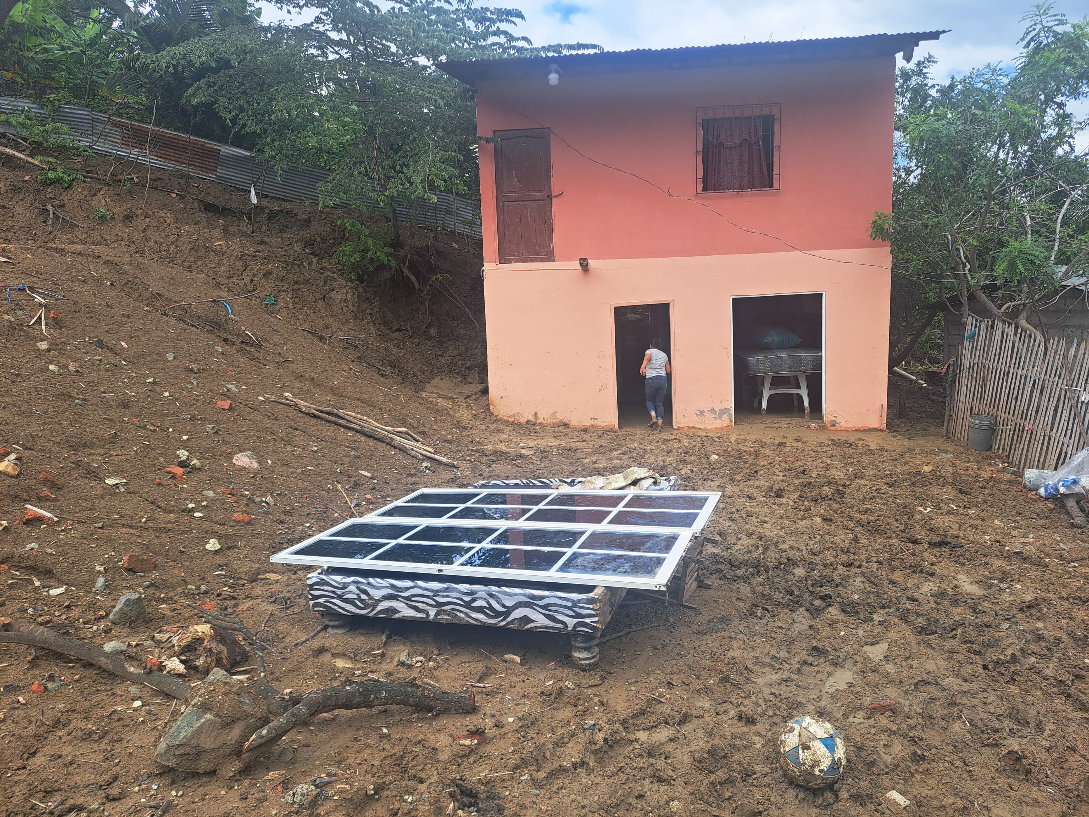 LLUVIAS PORTOVIEJO INUNDACIÓN DESLIZAMIENTO 3